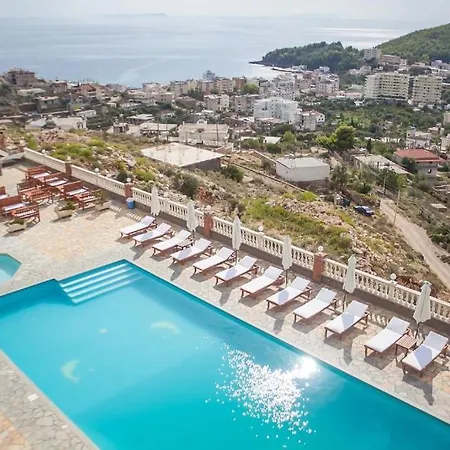 Lovely Sea View & Junior * Himarë