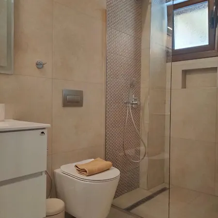Apartament Lovely Sea View & Junior Himara