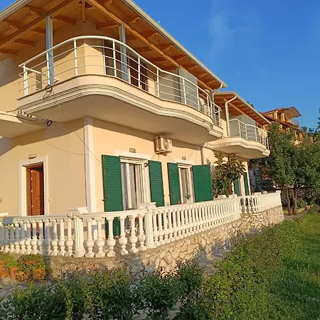 Apartment Lovely Sea View & Junior