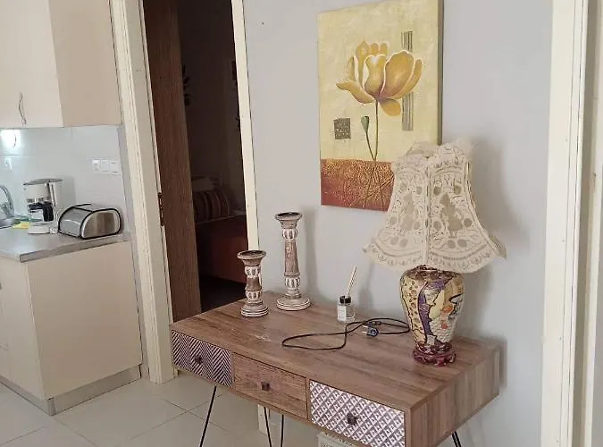 Lovely View Apartment *